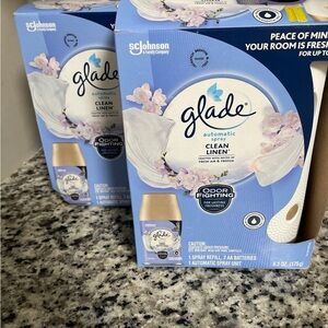 2 Glade Clean Linen Automatic Spray Refill - Blue and White Packaging